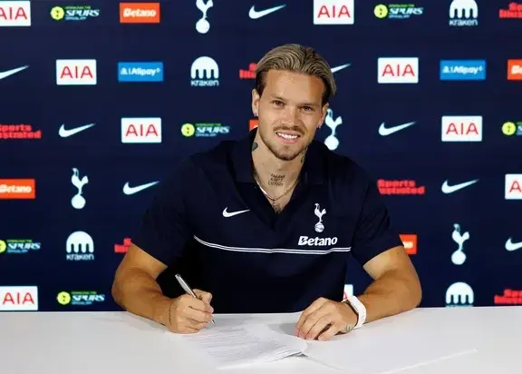 انتقال قرضی مودریک به تاتنهام با بند ۱۰۰ میلیونی!