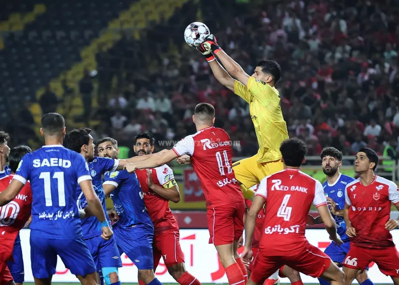 زنده: استقلال ۰ - پرسپولیس ۰