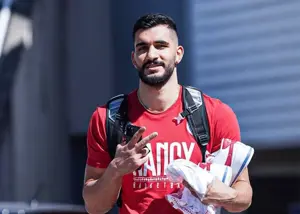 ستاره بسکتبال ایران در فرانسه رویت شد!