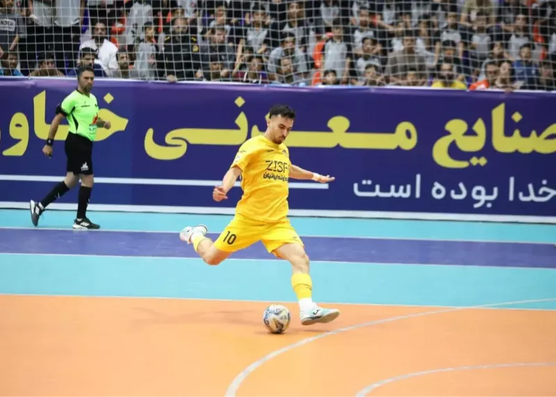 گل زیبای پدیده فوتسال با شوت غیرقابل ردیابی