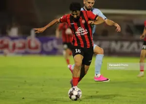 صادق فیکس راست تراکتور شد