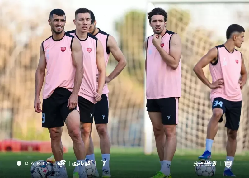 جدایی موقت 15 ستاره از پرسپولیس!