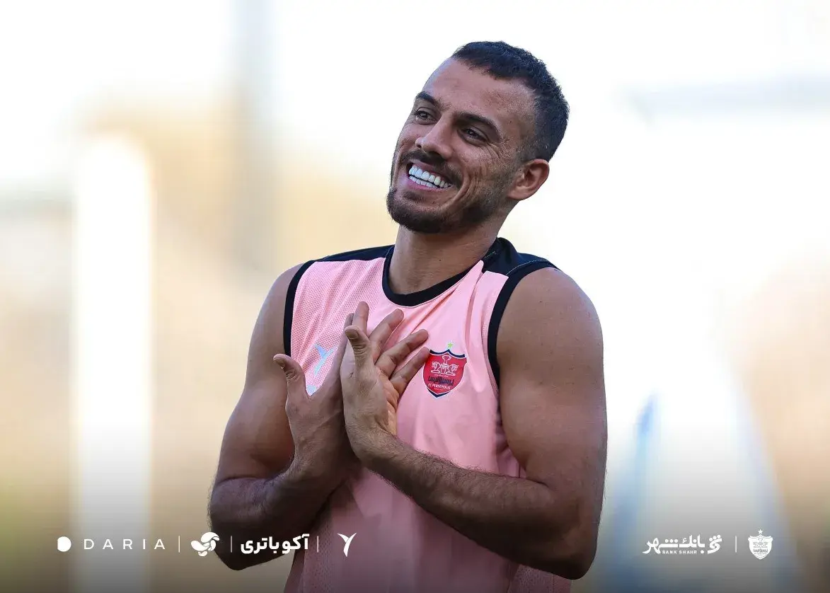لبخند نقطه ابهام ترکیب پرسپولیس (عکس)