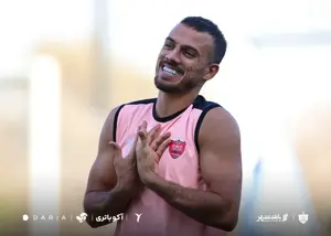 لبخند نقطه ابهام ترکیب پرسپولیس (عکس)