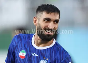 آغاسی گشت و خودش را پیدا کرد (عکس)
