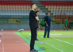 جلسه فوری برای تعیین تکلیف سرمربی نفت آبادان