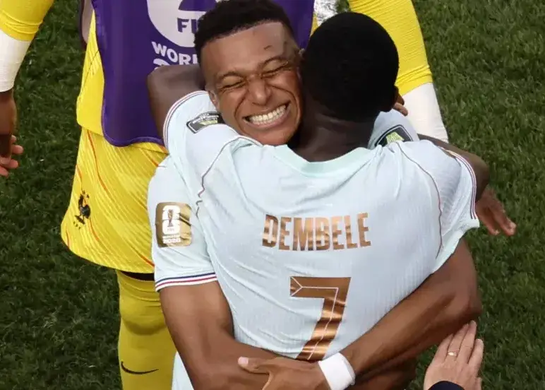 دمبله جواب امباپه را داد: من هیچوقت منتخب نبودم!
