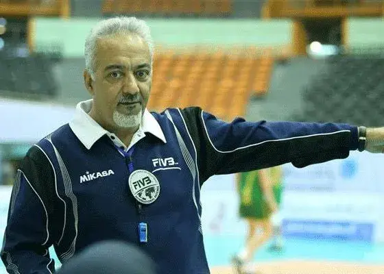 کنایه داور مشهور والیبال به فوتبال و فوتبالیست!