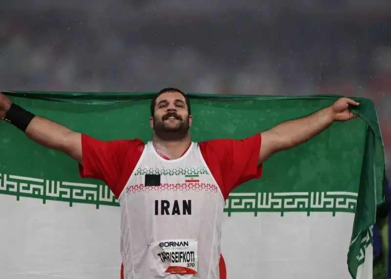 بارانی و پرمدال: شب هفتم ناگویا طلایی شد