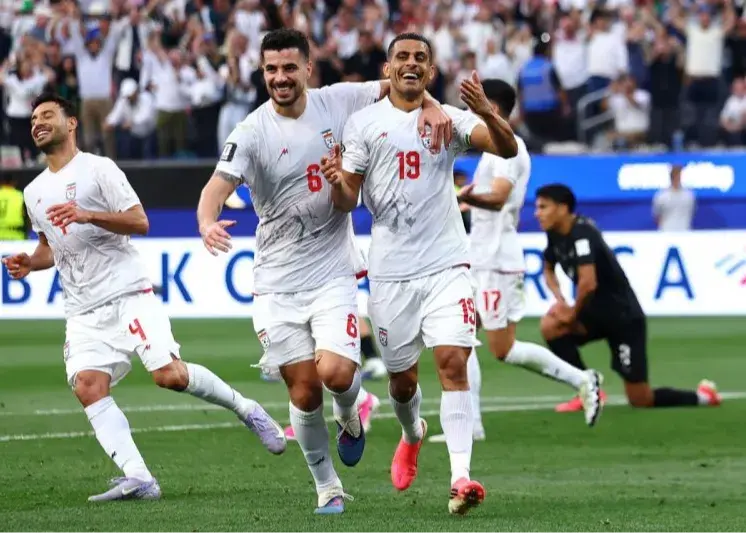 مدافع باتجربه تیم ملی و چند رقیب گردن‌کلفت!