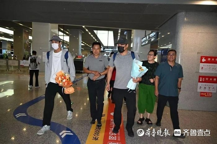 2542106
