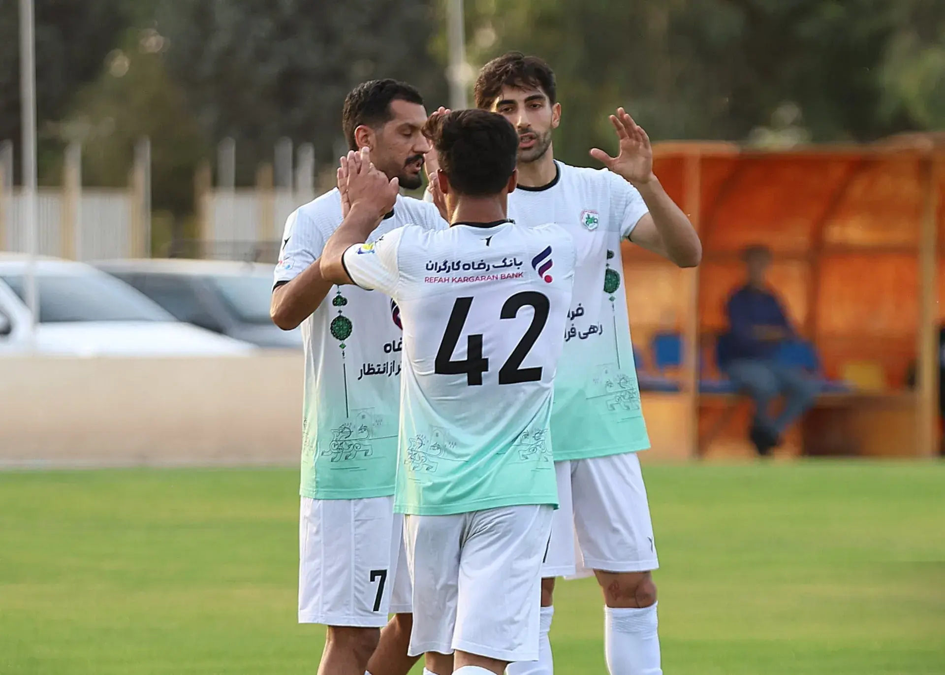 محک جدی مربی جوان استقلالی مقابل ویسی