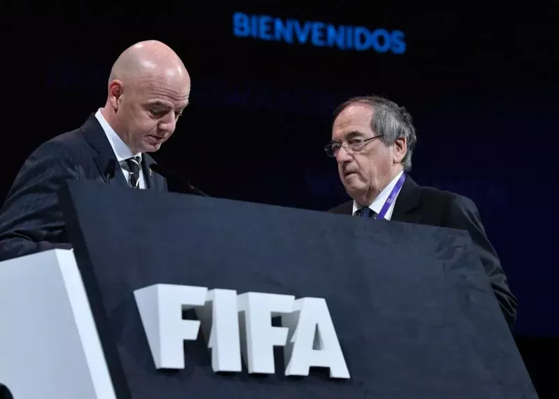 فیفا ماشین سوپرلوکس هدیه داد و یادش رفت!