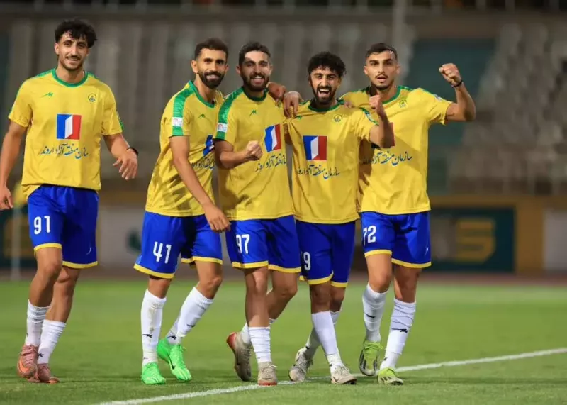 امیدواری نوری با برد نفت آبادان مقابل نساجی