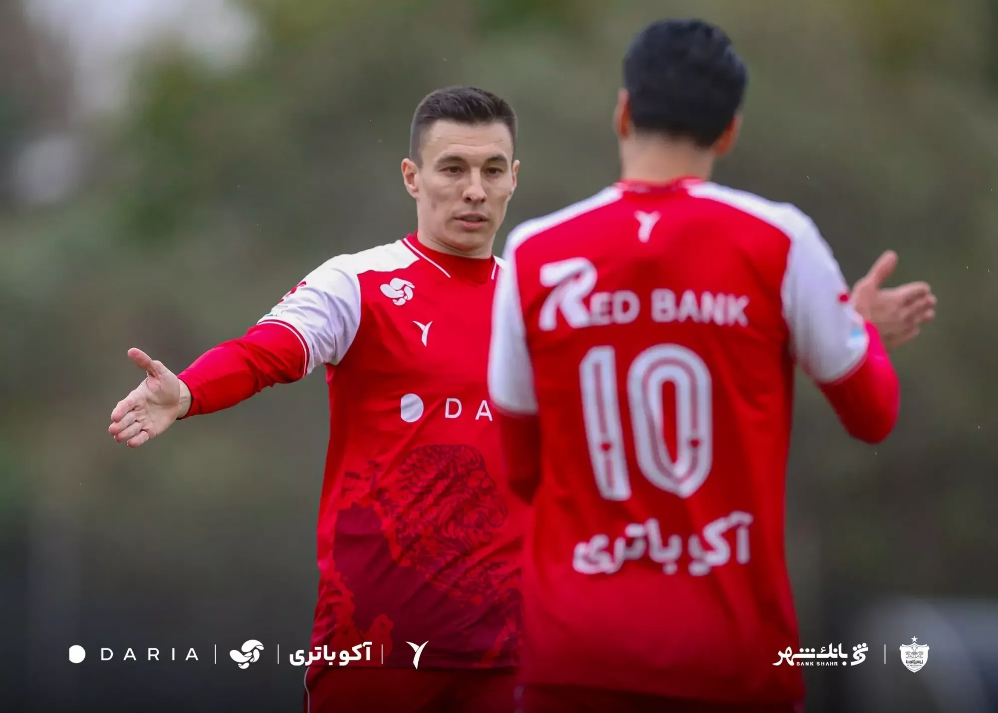 دو هیچ، خط و نشان پرسپولیس برای مدعیان!