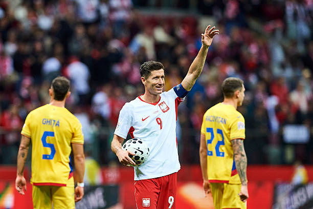 2544636