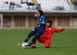 اولین زن فوتبال ایران هم رباط داد!