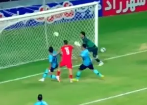 خوشحالی فولاد آرنا از اشتباه مرگبار نادرپور