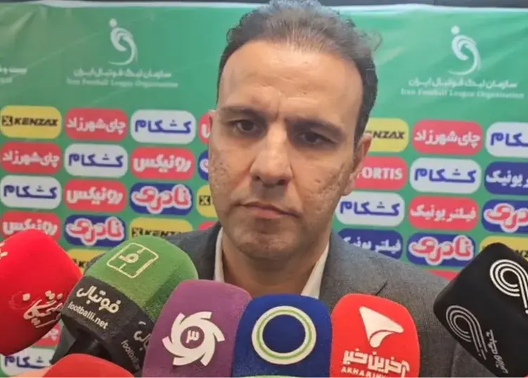 واکنش خلیلی به شایعه کنار گذاشتن هافبک پرسپولیس