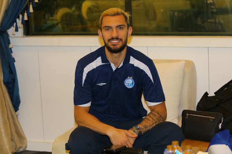 مهاجم استقلال بازی با شباب الاهلی را از دست داد
