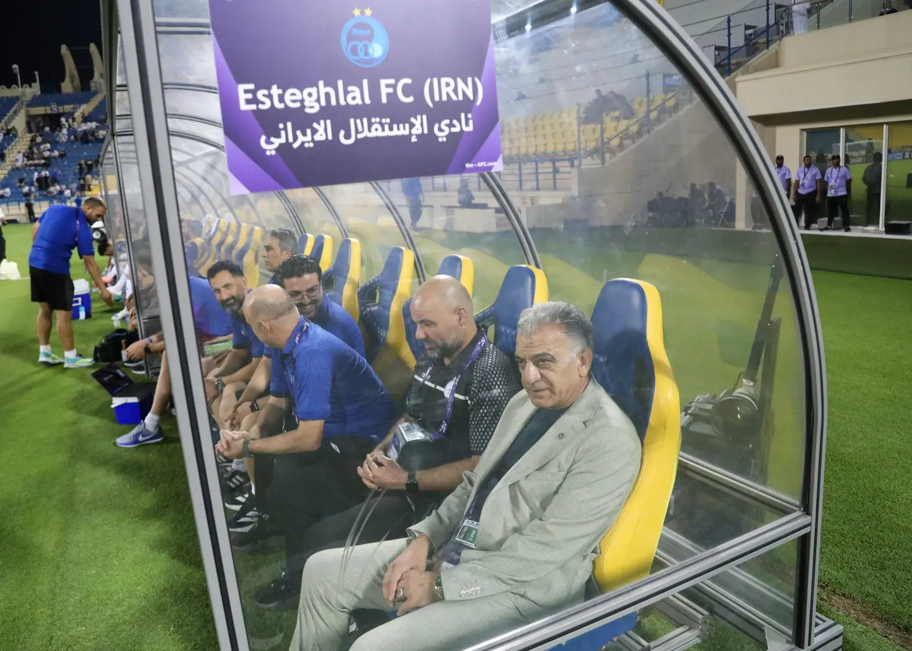 عمو بیژن در قطر جوان شد (عکس)