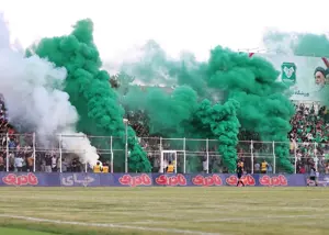 دود سبز، استقبال ویژه خیبری‌ها از پرسپولیس!