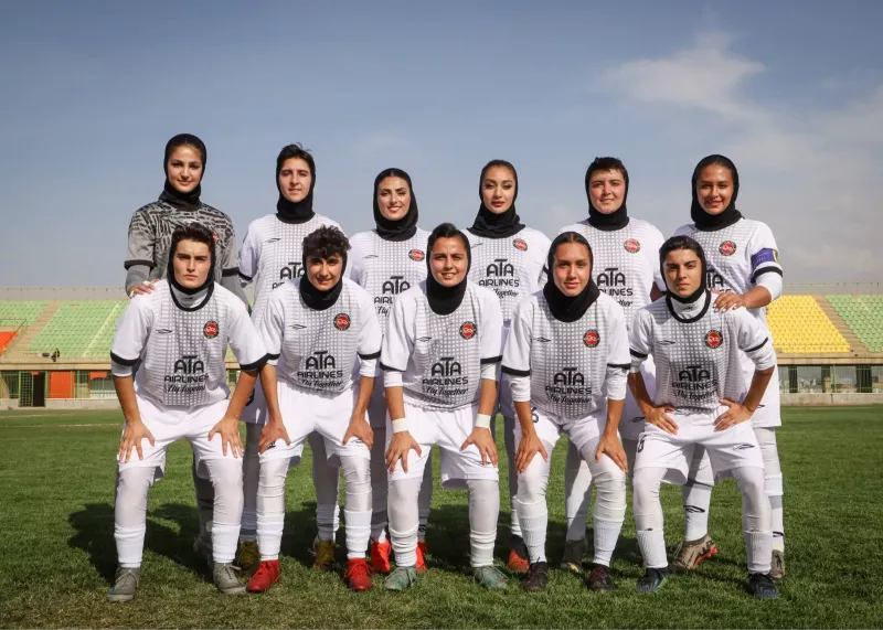 یک نیمه تاخیر برای زنان تراکتور