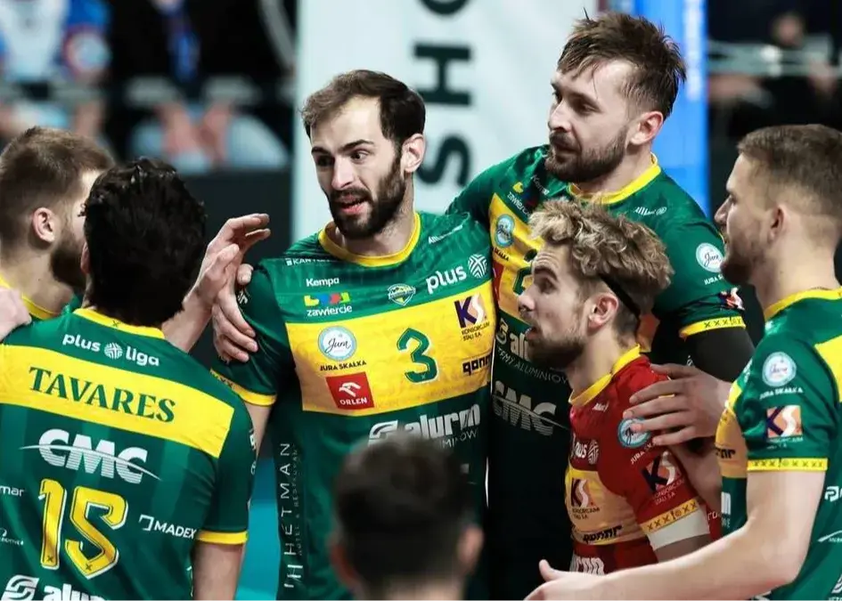 نتیجه باورنکردنی در افتتاحیه: قهرمان اسیر شگفتی بزرگ