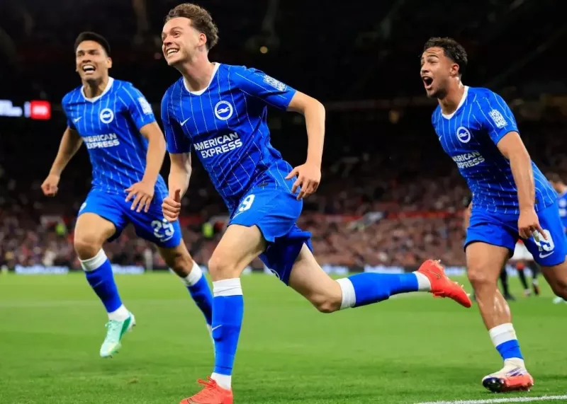 پدیده انگلیس: رئیسِ ریاضیدان و سرمربی خوشتیپ
