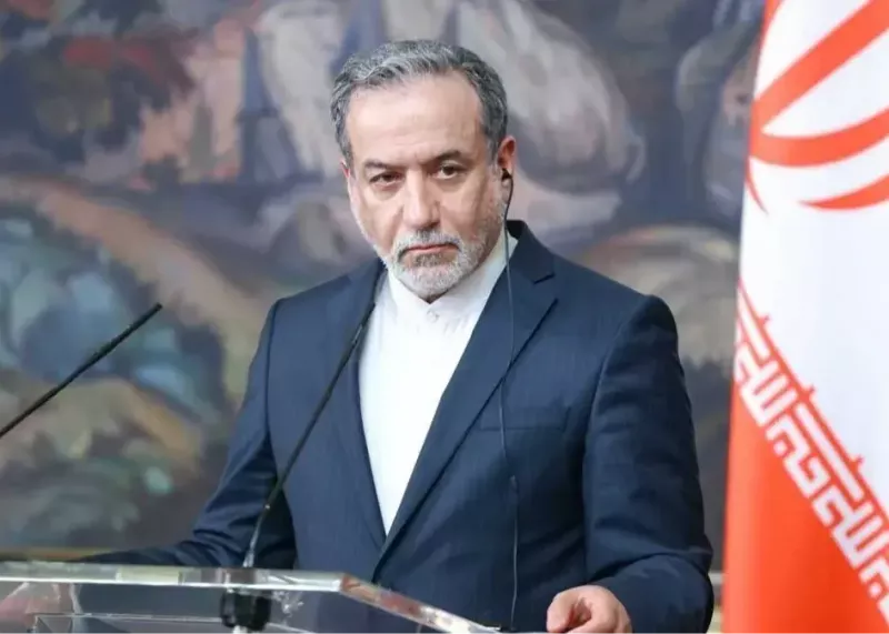 پیام عراقچی به وزیر جدید دفاع