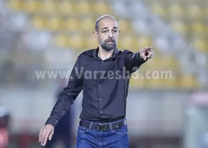 نویدکیا: اگر VAR کارایی ندارد جمع‌ کنید!