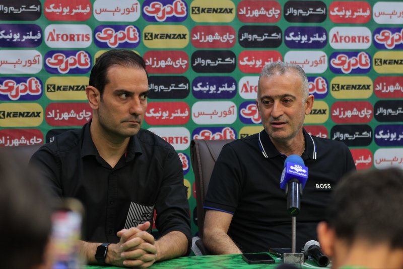 توضیح کمالوند درباره نیمکت‌نشینی دو پرسپولیسی سابق