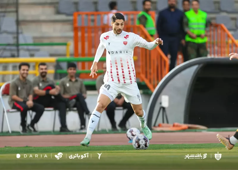 محبی: کمترین حق ما بازی در آزادی است