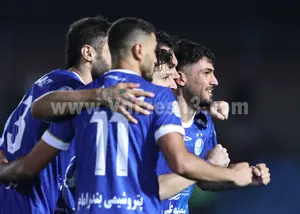 استقلال با قلی‌زاده توفانی وارد شد (عکس)