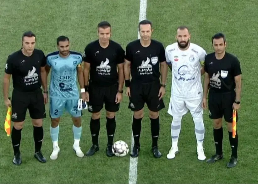 گزارش زنده: چادرملو ۰ _ استقلال ۰