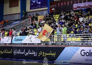 سالن‌های بسکتبال ایران روی هوا(عکس)