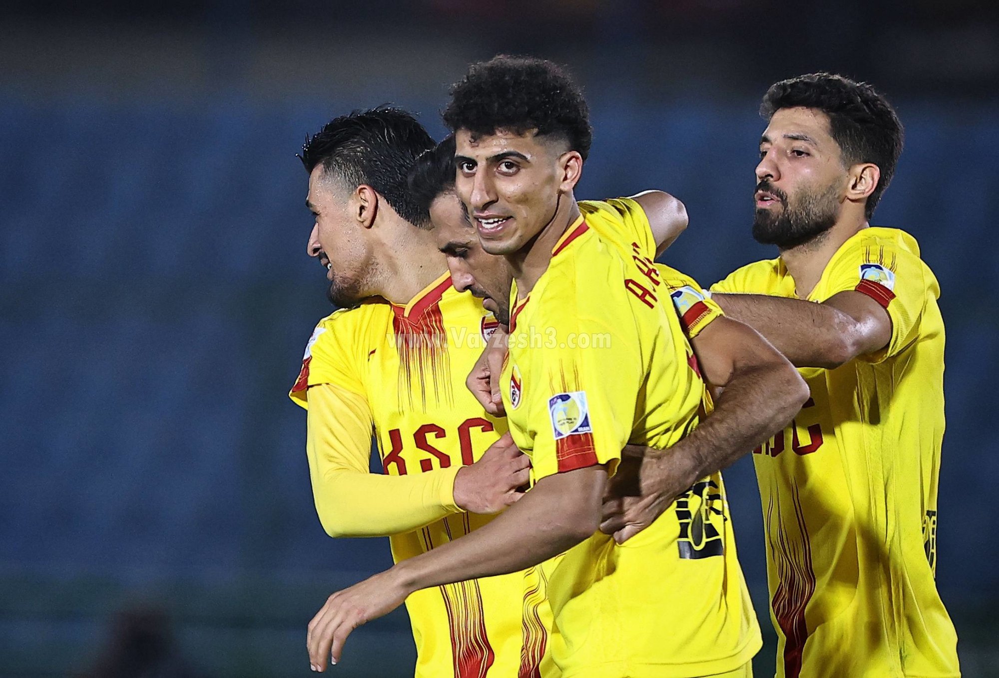 پرواز امین، بالاتر از کاپیتان پرسپولیس! (عکس)