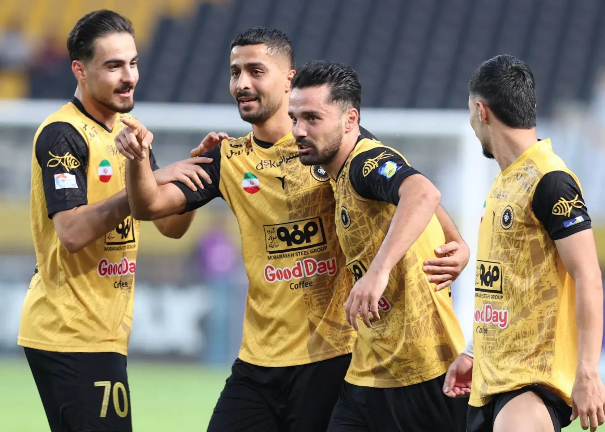 سپاهان 4- مس شهربابک 0: سلام به پرسپولیس!