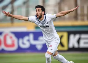 کارت قرمز مقابل پرسپولیس و 4 گل!