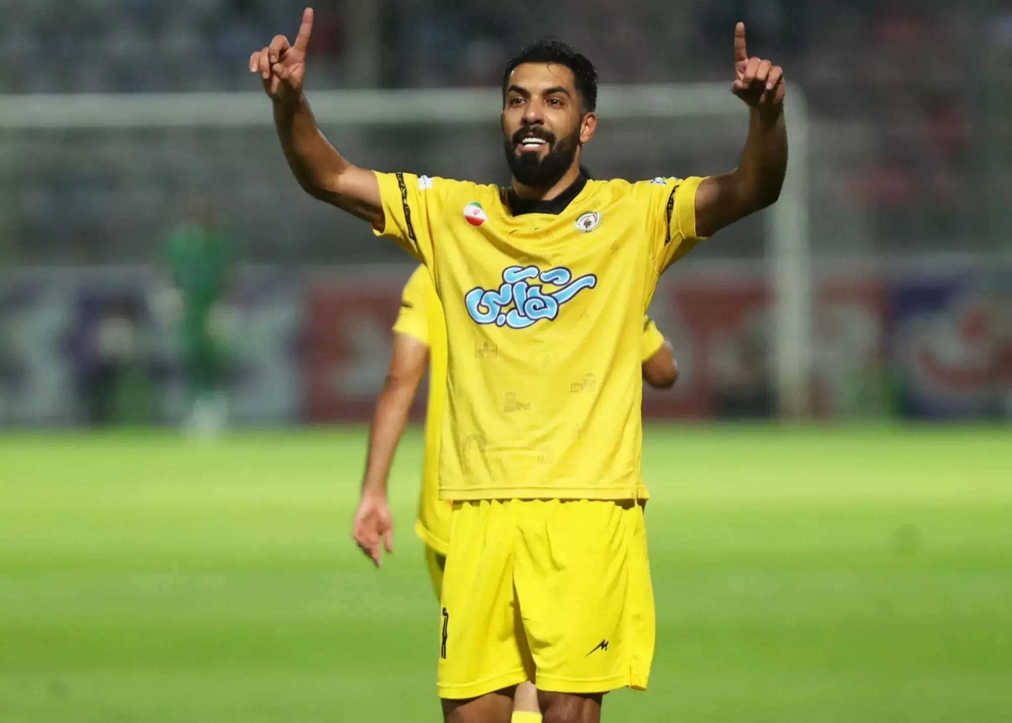 مدافع فجر حقش را از VAR گرفت
