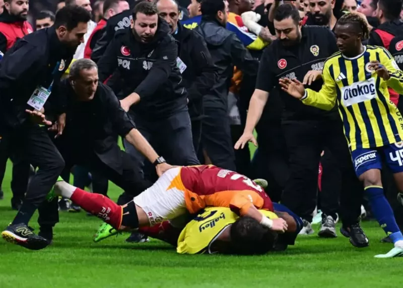 وقتی مردهای گنده پولدار همدیگر را می زنند!
