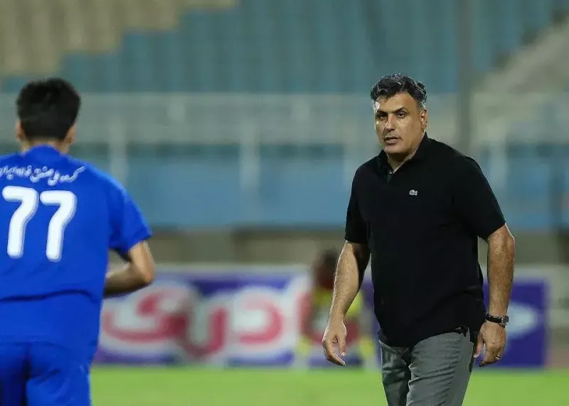 خوشحالترین مربی ایران، لوکیشن: اهواز (عکس)