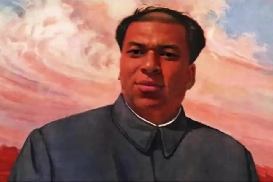 2555899