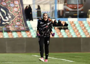 فریاد زهرا جلوی استقلالیها: فقط پرسپولیس