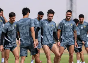 کسری این بار بیرون از نقش جهان شلیک میکند؟