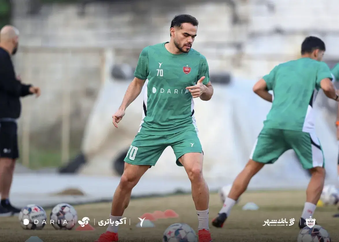 یک تصویر شیرین در صفحه رسمی پرسپولیس!