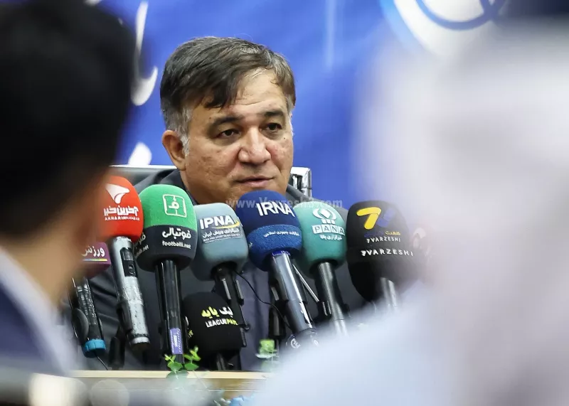 تاجرنیا: خدا نگهدار دیگر به من زنگ نزنید!